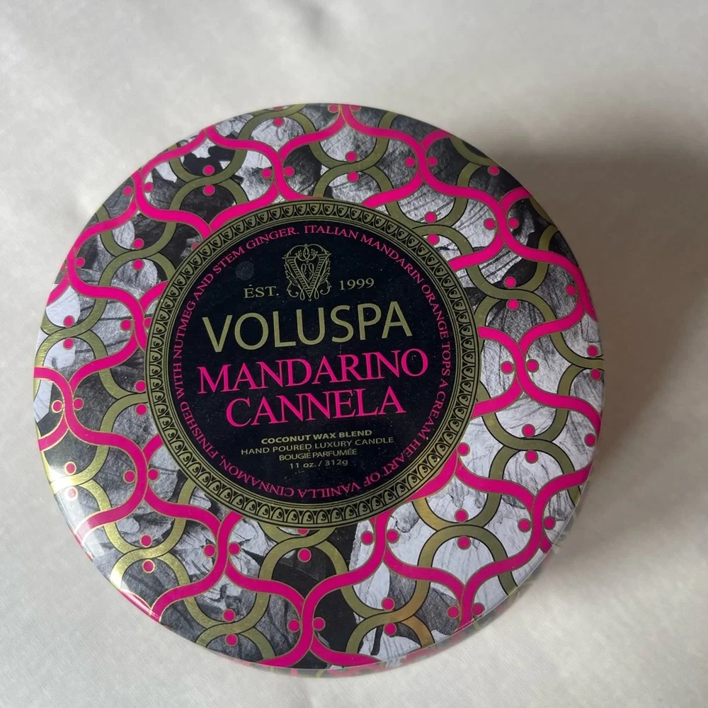 Voluspa Mandarino Cannela Candle with Pink and Gold Design - Picture 1 of 3